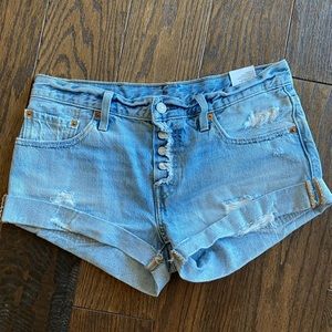 Vintage Levi’s Jean Shorts
